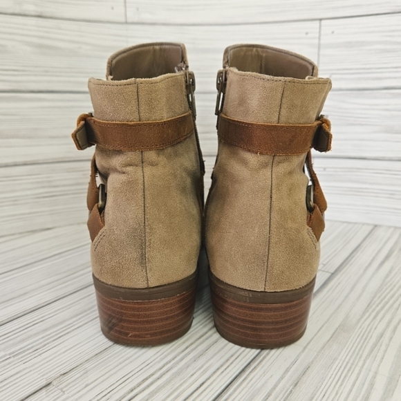 Lauren Ralph Lauren Mehira Suede and Leather Strap Ankle Boots in Sand Size 8 - Picture 3 of 10